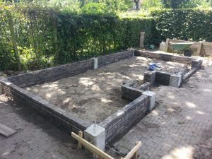 Maatwerk schuurtje in de stijl van de woning