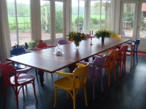 Mahonie houten tafel