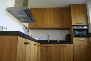 Massief eiken keuken met composiet blad